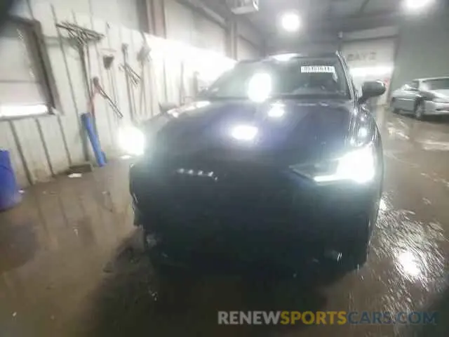 13 Photograph of a damaged car WA1EECF38N1037304 AUDI Q3 2022