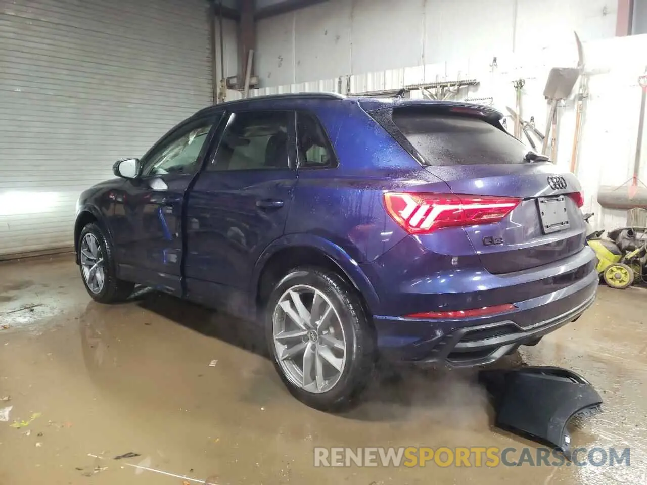 2 Photograph of a damaged car WA1EECF38N1037304 AUDI Q3 2022
