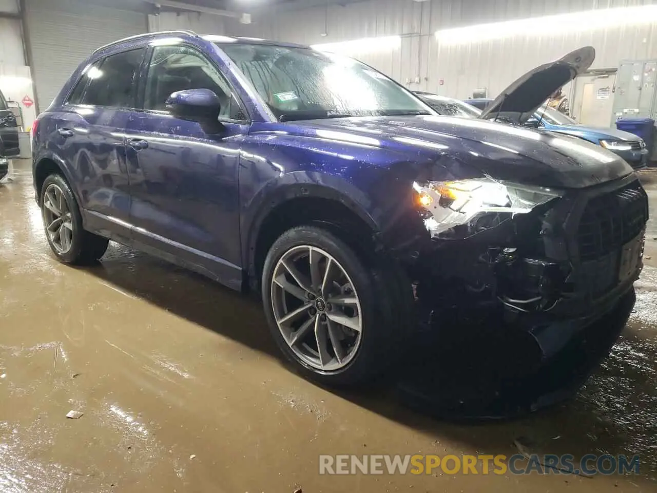 4 Photograph of a damaged car WA1EECF38N1037304 AUDI Q3 2022
