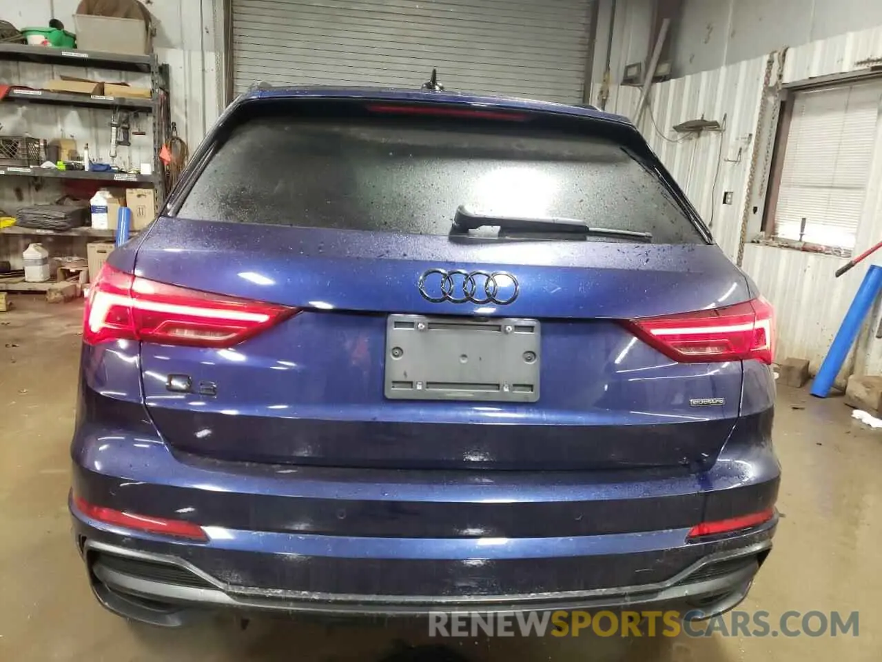 6 Photograph of a damaged car WA1EECF38N1037304 AUDI Q3 2022