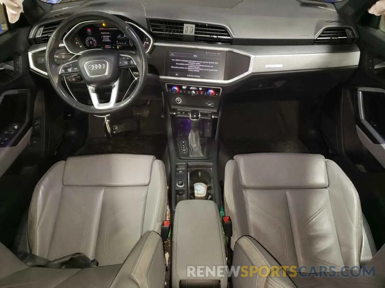 8 Photograph of a damaged car WA1EECF38N1037304 AUDI Q3 2022