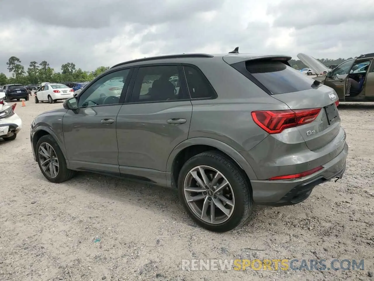 2 Photograph of a damaged car WA1EECF38N1051722 AUDI Q3 2022