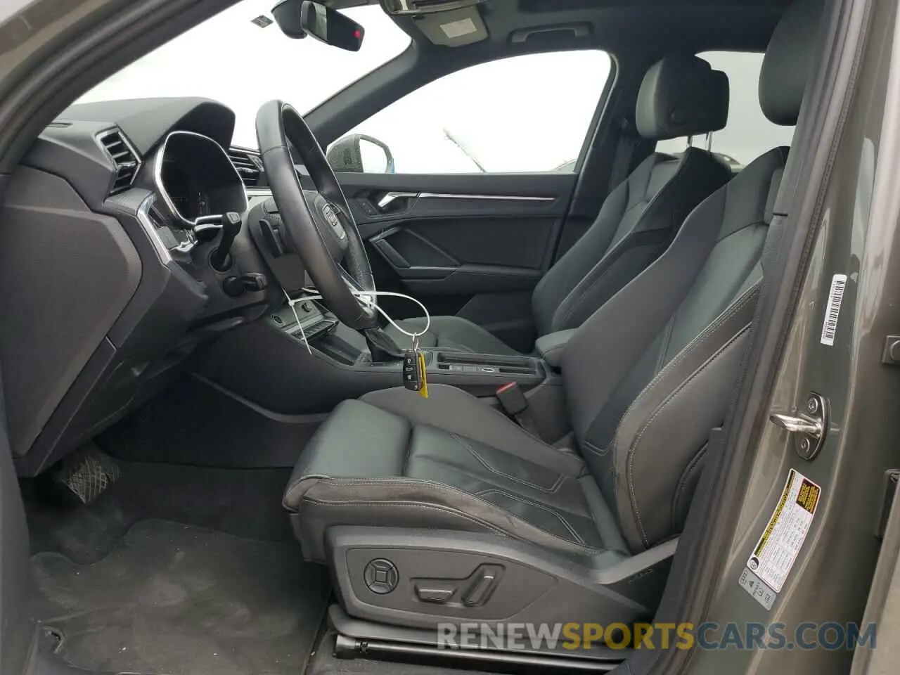 7 Photograph of a damaged car WA1EECF38N1051722 AUDI Q3 2022