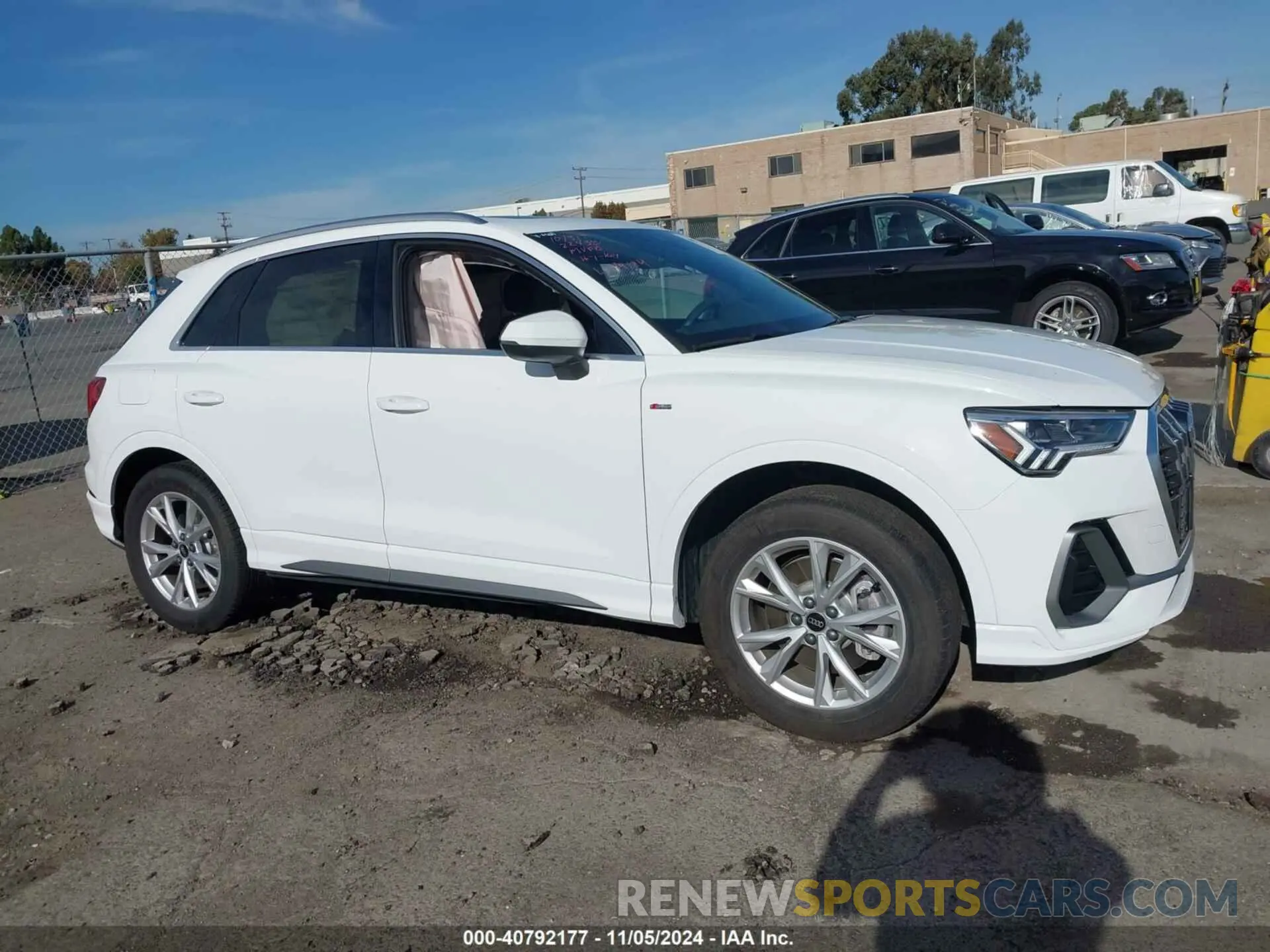 13 Photograph of a damaged car WA1EECF38N1102619 AUDI Q3 2022