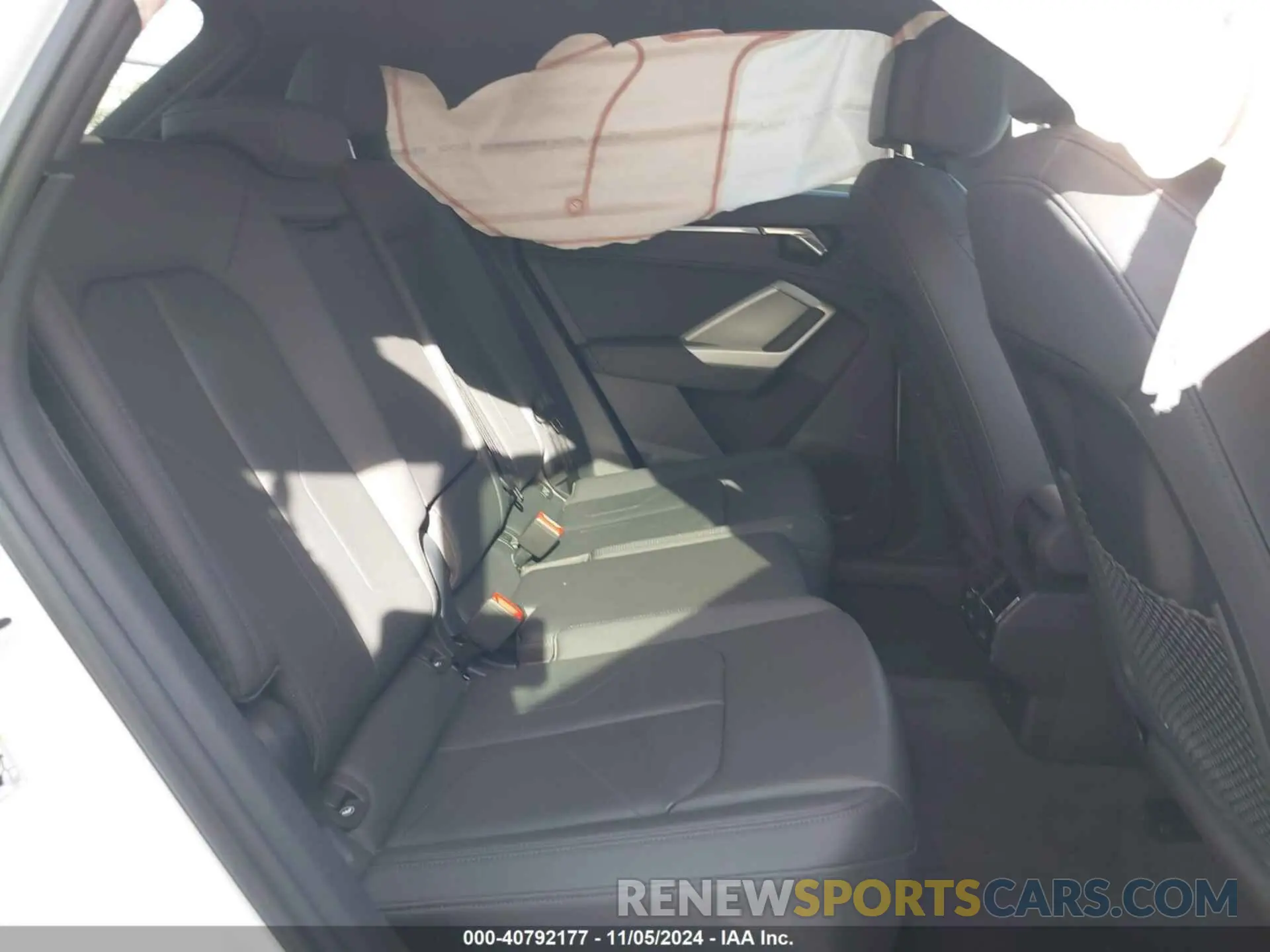 8 Photograph of a damaged car WA1EECF38N1102619 AUDI Q3 2022