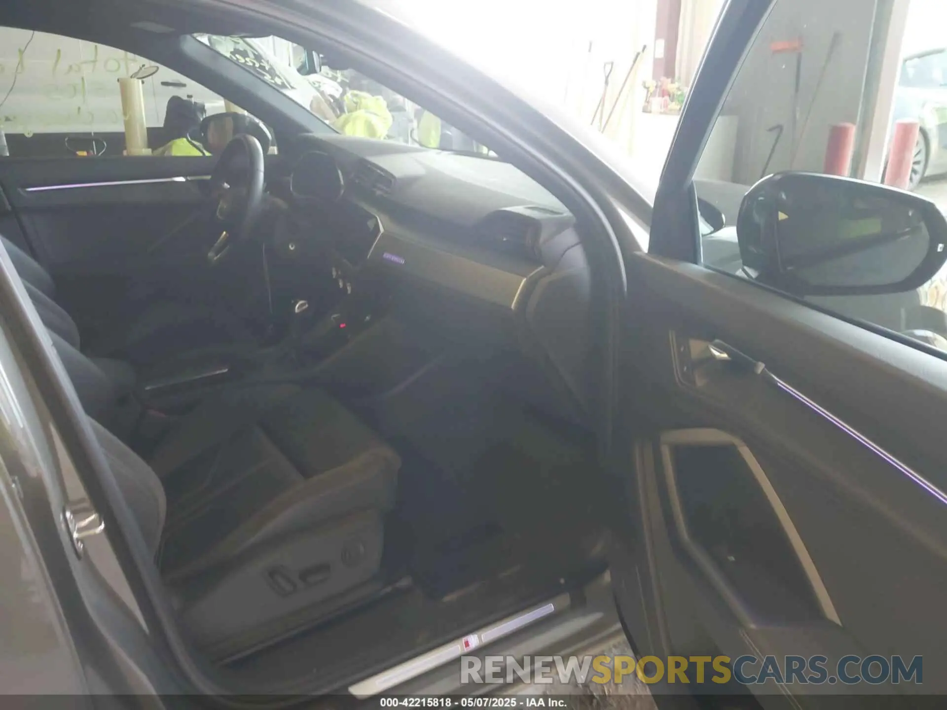 5 Photograph of a damaged car WA1EECF38N1139153 AUDI Q3 2022