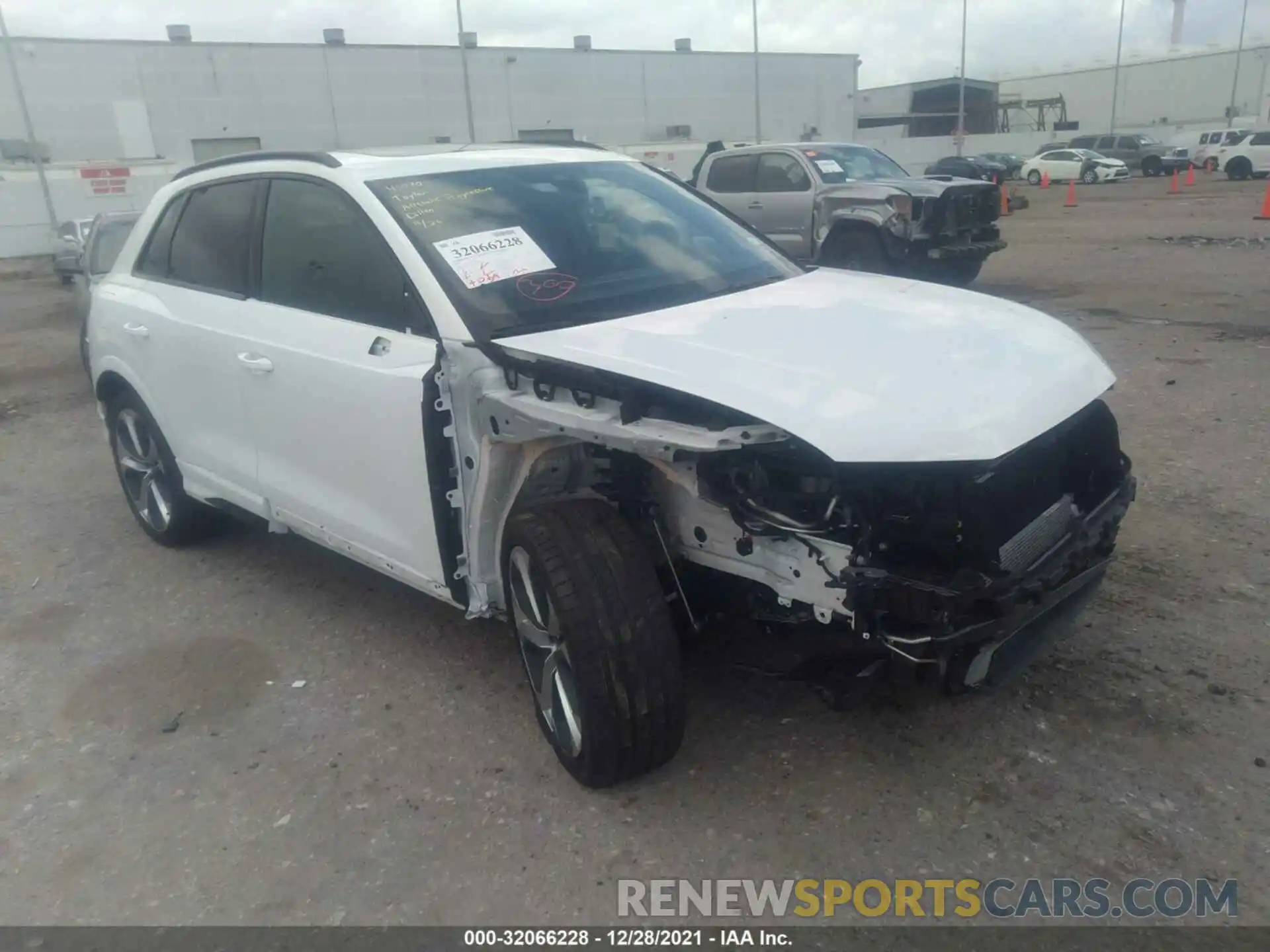 1 Photograph of a damaged car WA1EECF39N1003680 AUDI Q3 2022