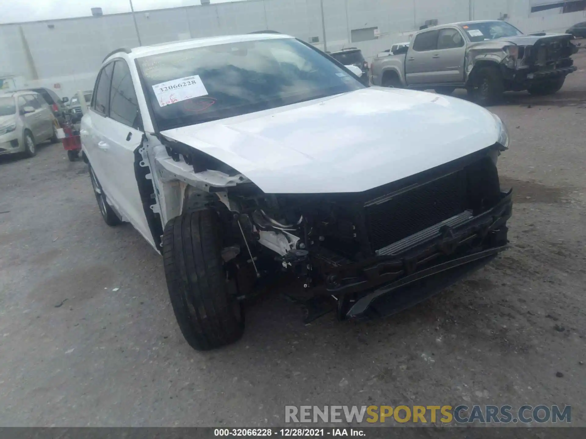 6 Photograph of a damaged car WA1EECF39N1003680 AUDI Q3 2022