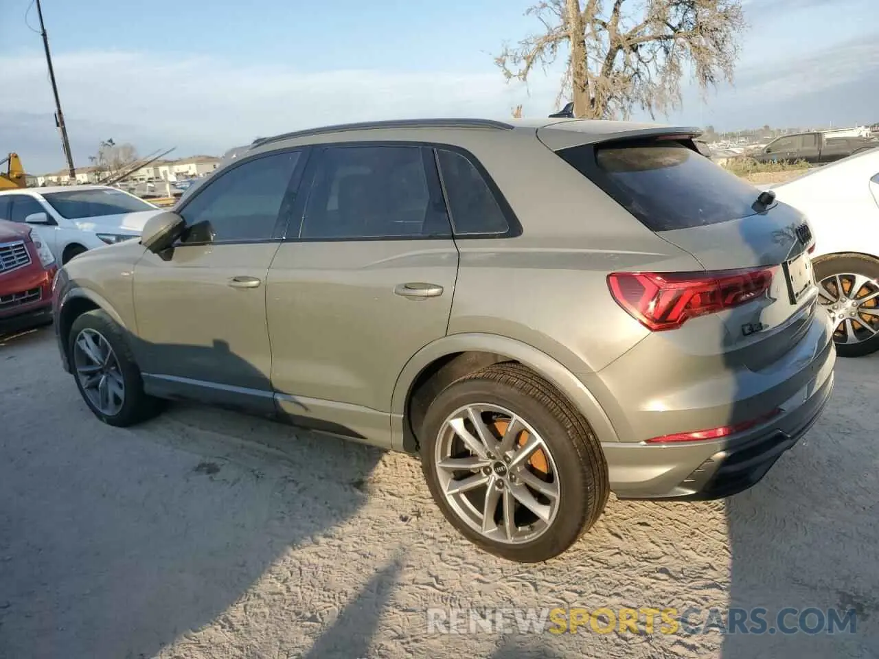 2 Photograph of a damaged car WA1EECF39N1036744 AUDI Q3 2022