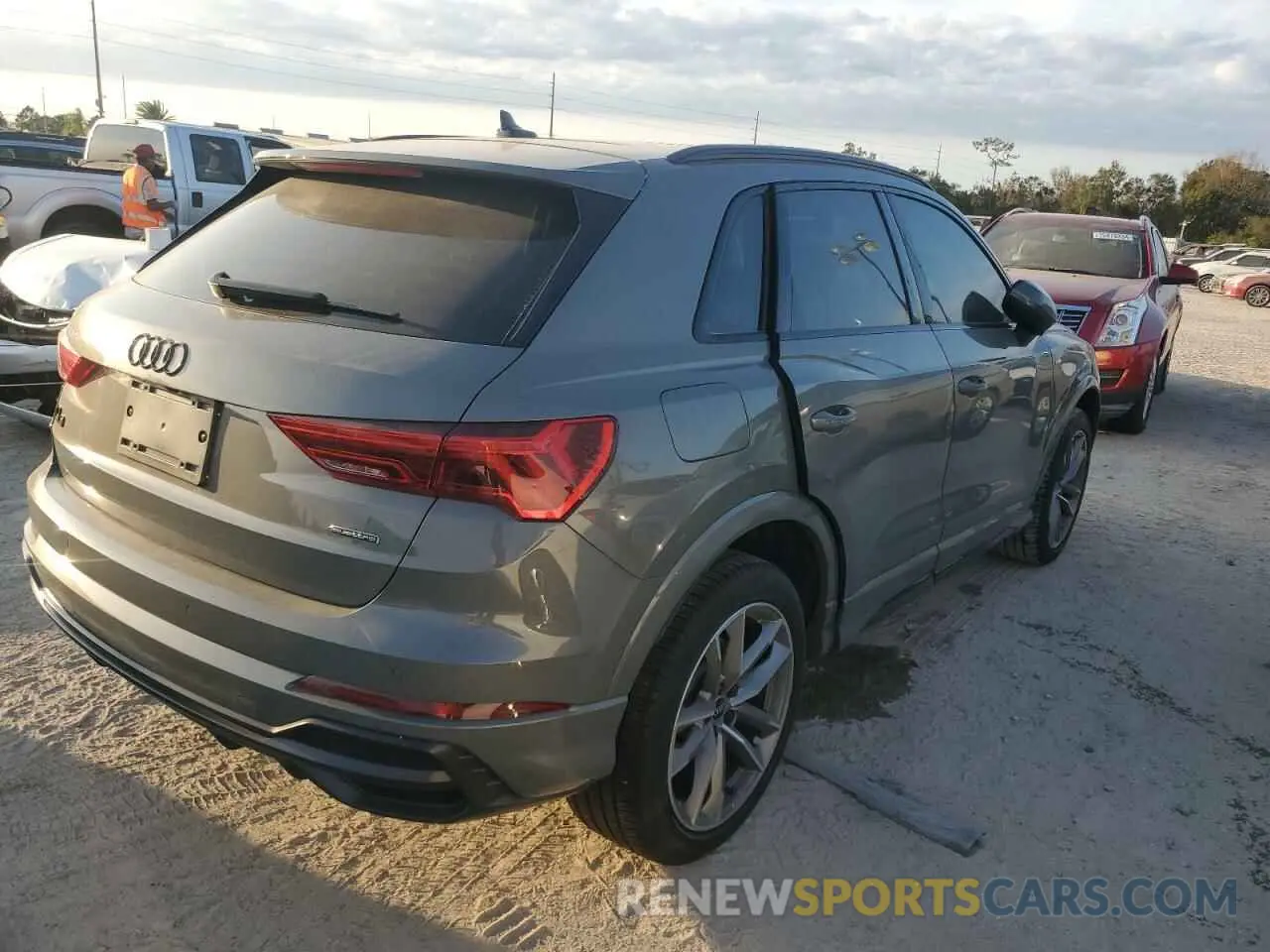 3 Photograph of a damaged car WA1EECF39N1036744 AUDI Q3 2022