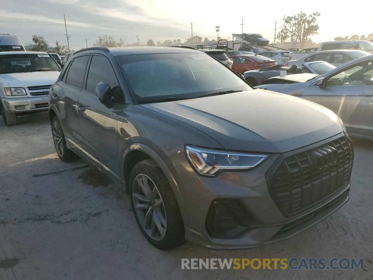 4 Photograph of a damaged car WA1EECF39N1036744 AUDI Q3 2022