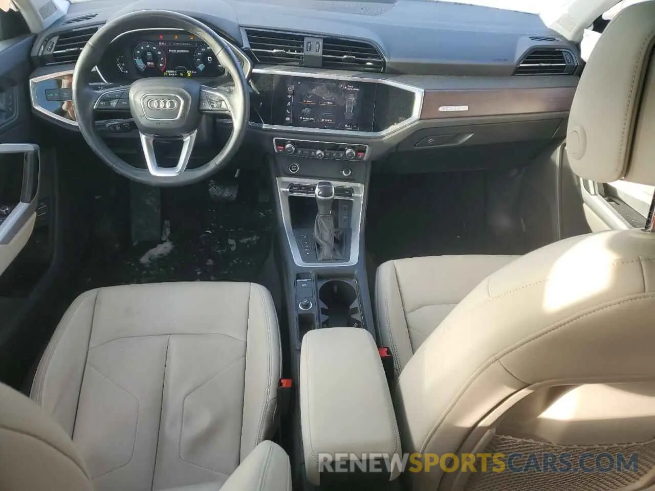 8 Photograph of a damaged car WA1EECF39N1090352 AUDI Q3 2022