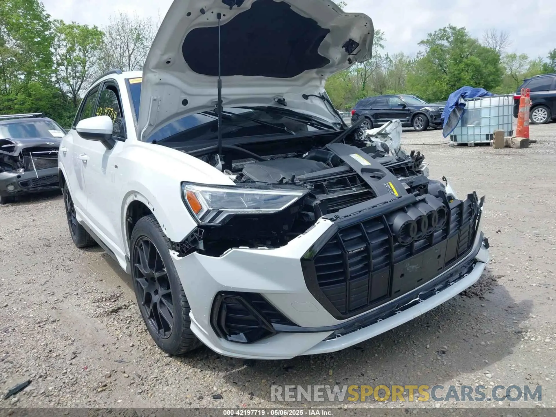 1 Photograph of a damaged car WA1EECF3XN1007804 AUDI Q3 2022