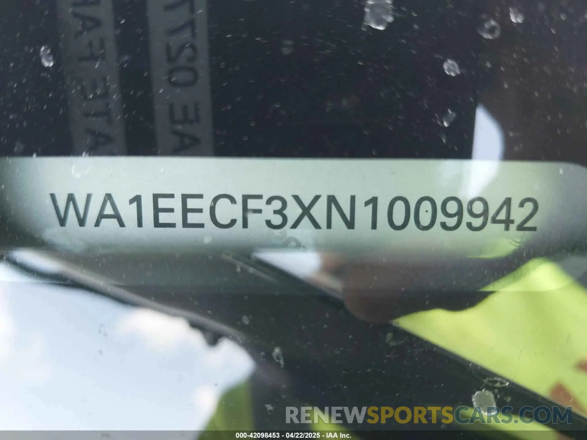 9 Photograph of a damaged car WA1EECF3XN1009942 AUDI Q3 2022