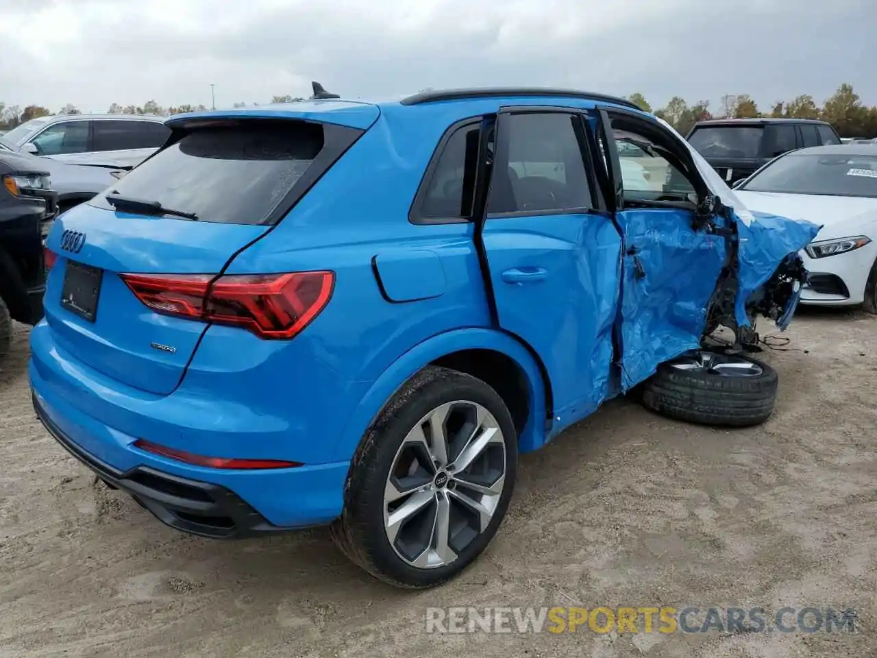 3 Photograph of a damaged car WA1EECF3XN1040866 AUDI Q3 2022