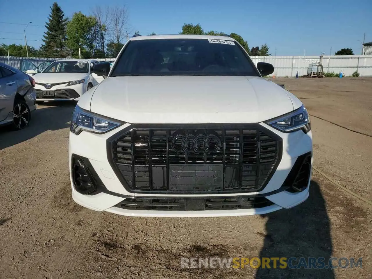 5 Photograph of a damaged car WA1EECF3XN1047381 AUDI Q3 2022