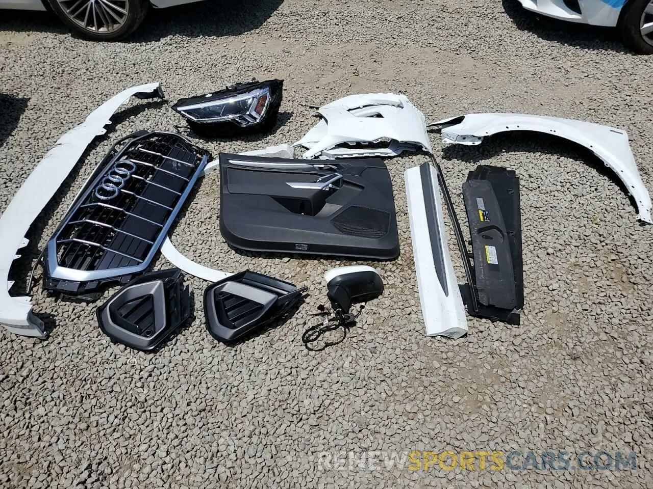 13 Photograph of a damaged car WA1EECF3XN1057845 AUDI Q3 2022