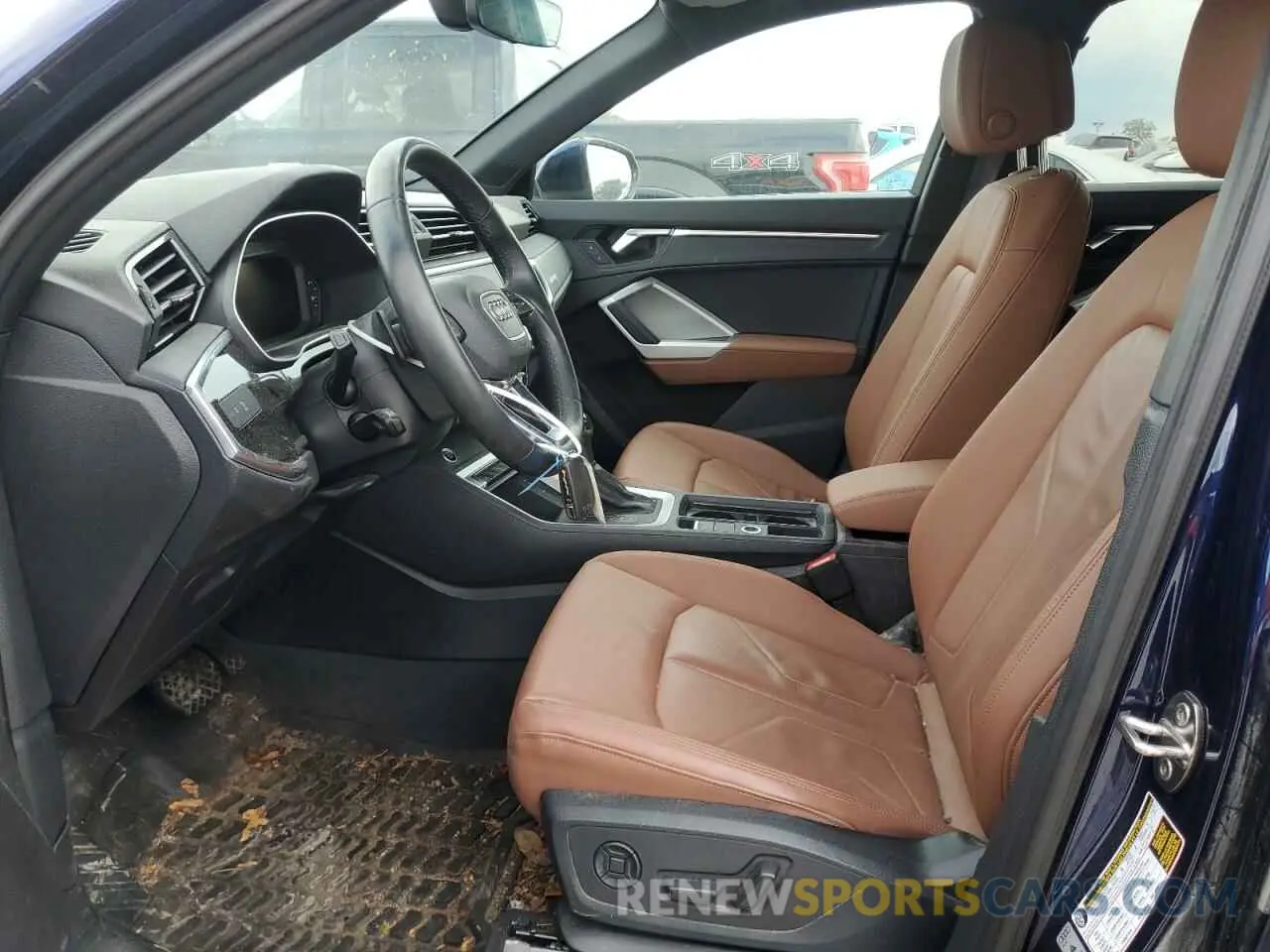 7 Photograph of a damaged car WA1EECF3XN1066917 AUDI Q3 2022