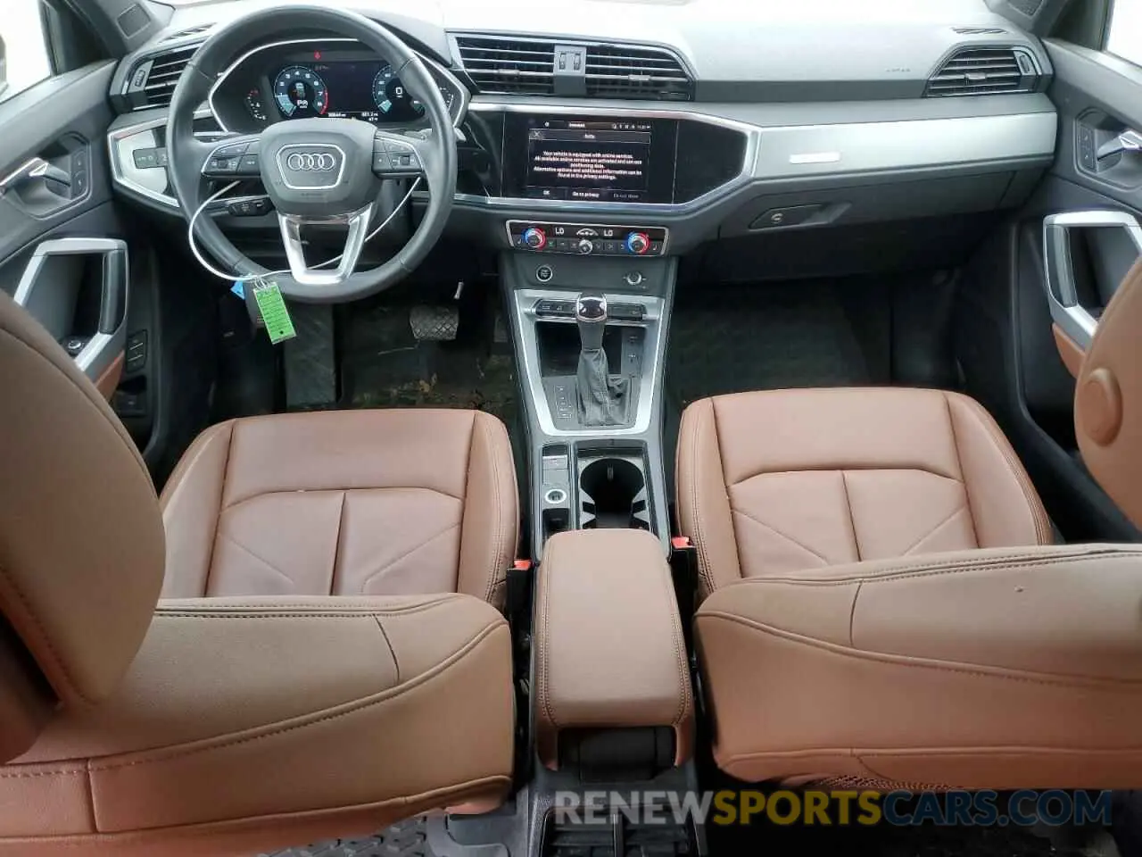 8 Photograph of a damaged car WA1EECF3XN1066917 AUDI Q3 2022