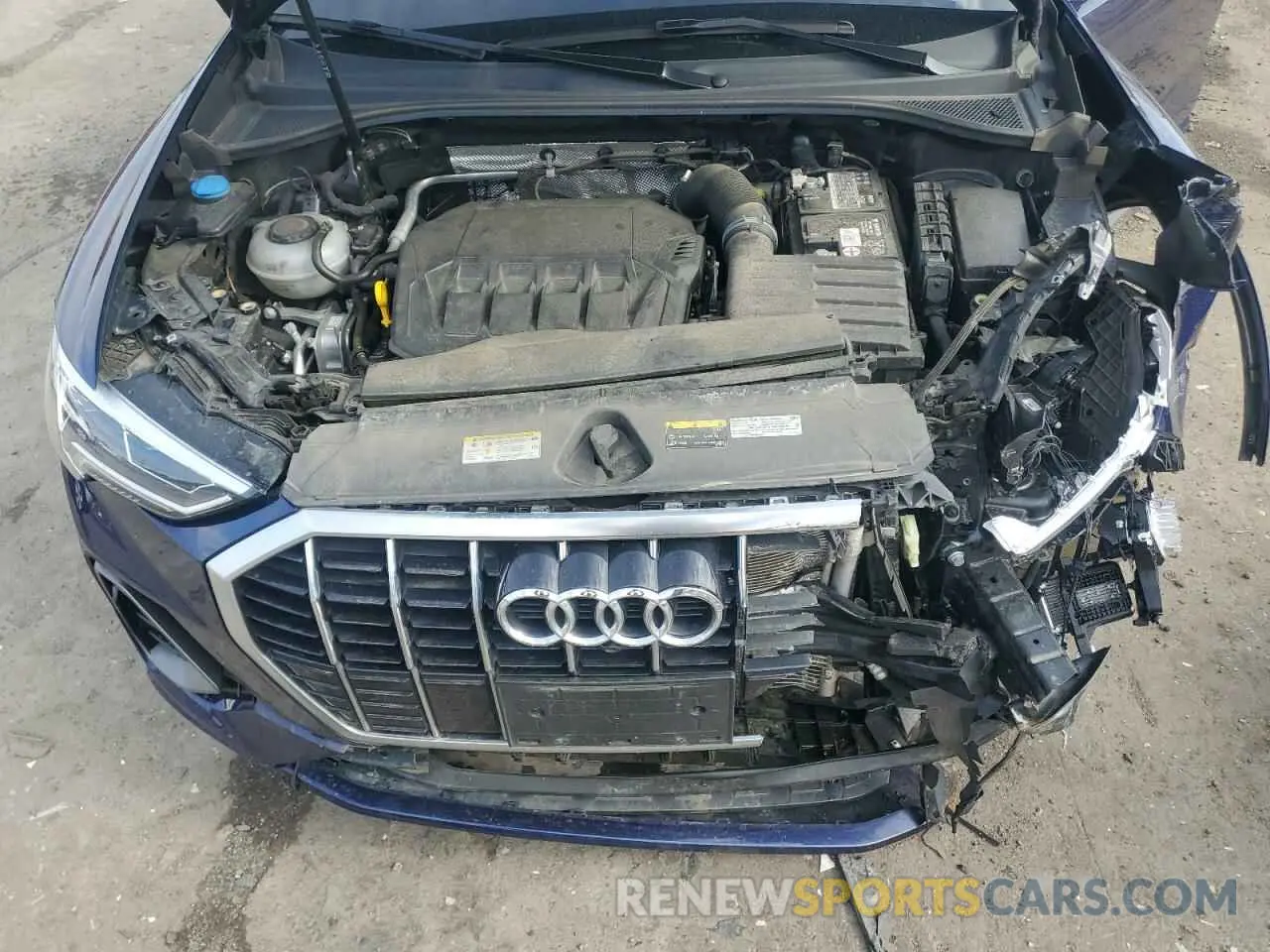 12 Photograph of a damaged car WA1EECF3XN1110074 AUDI Q3 2022