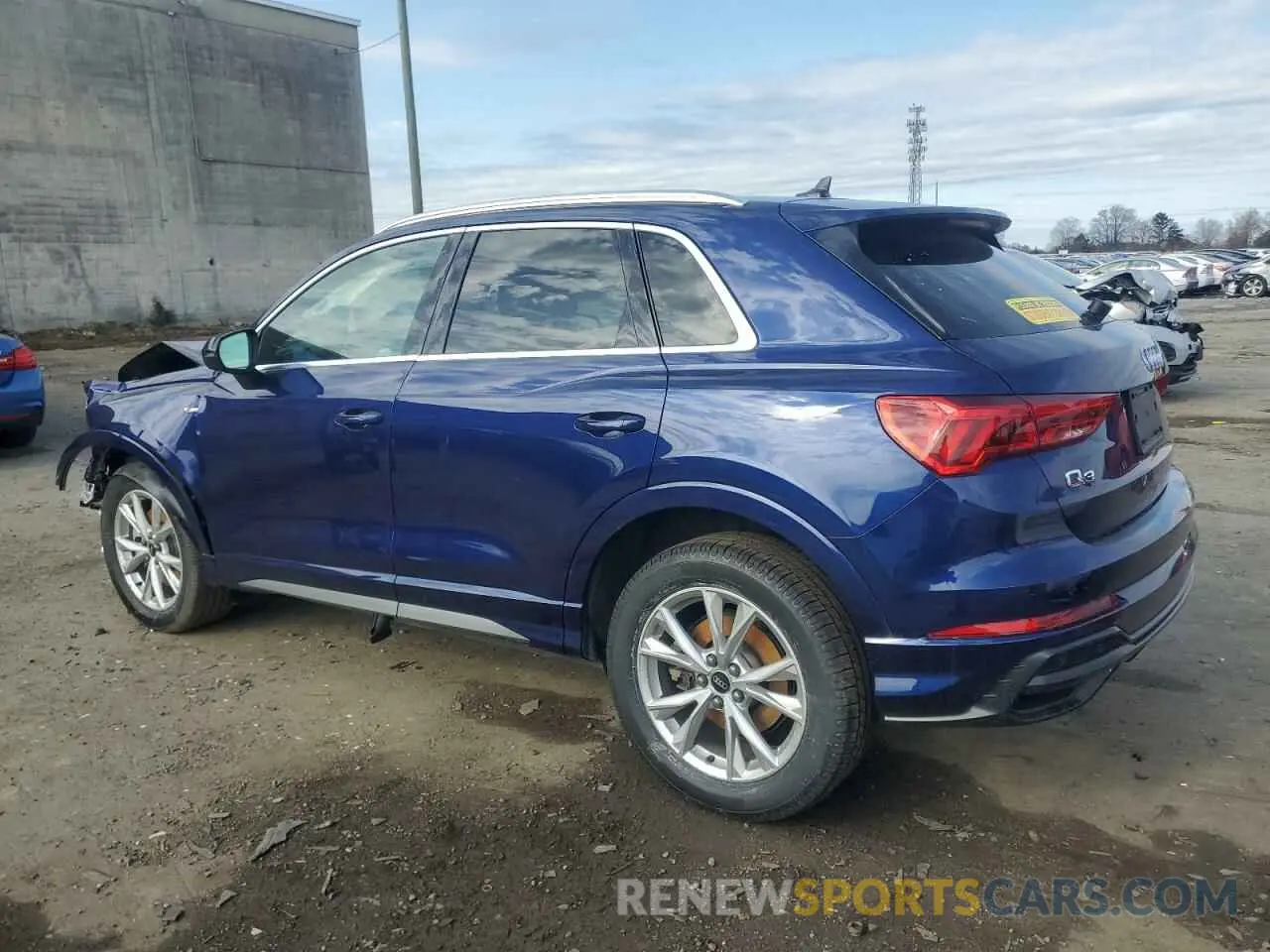 2 Photograph of a damaged car WA1EECF3XN1110074 AUDI Q3 2022
