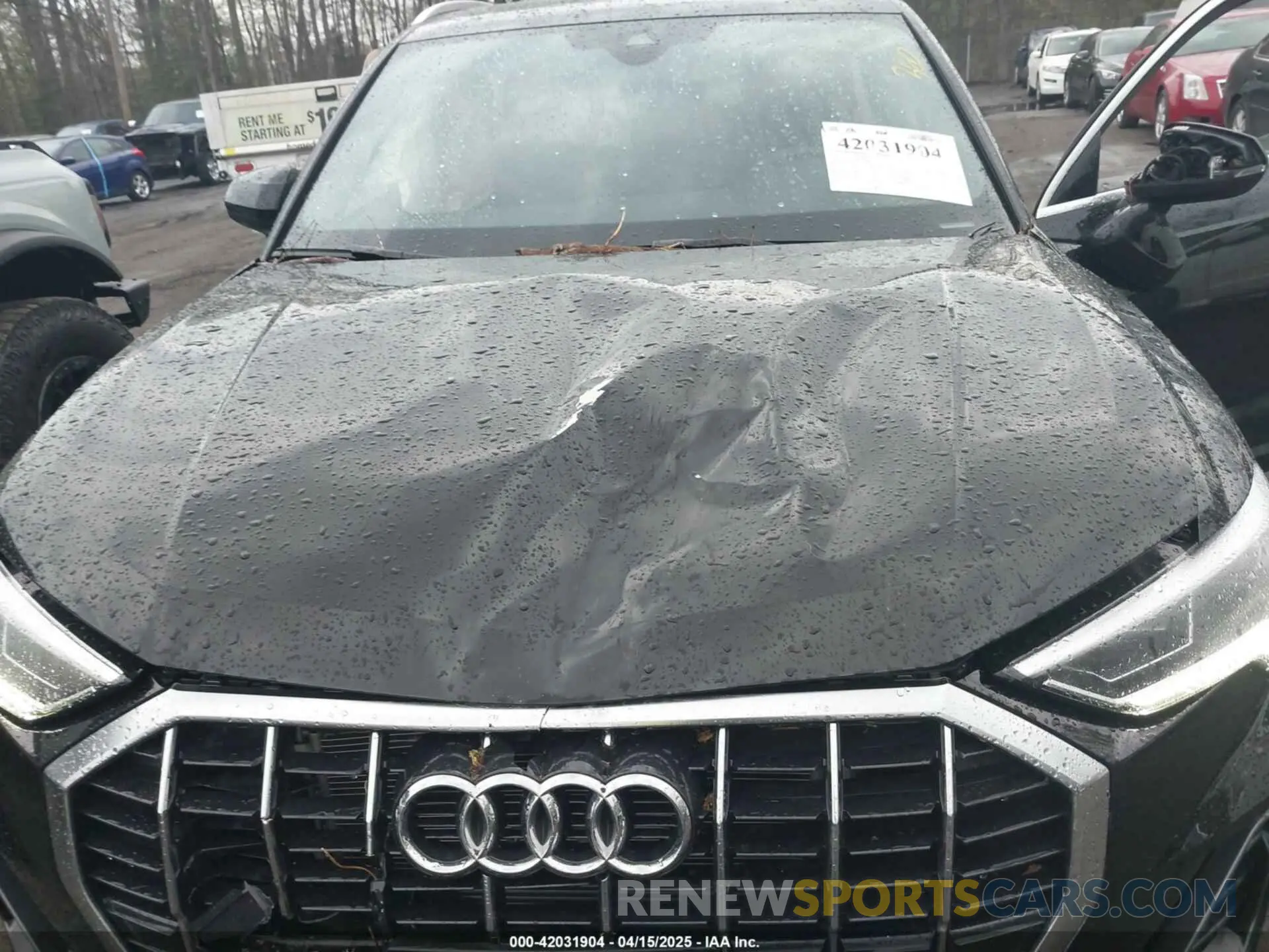 10 Photograph of a damaged car WA1DECF30P1032998 AUDI Q3 2023