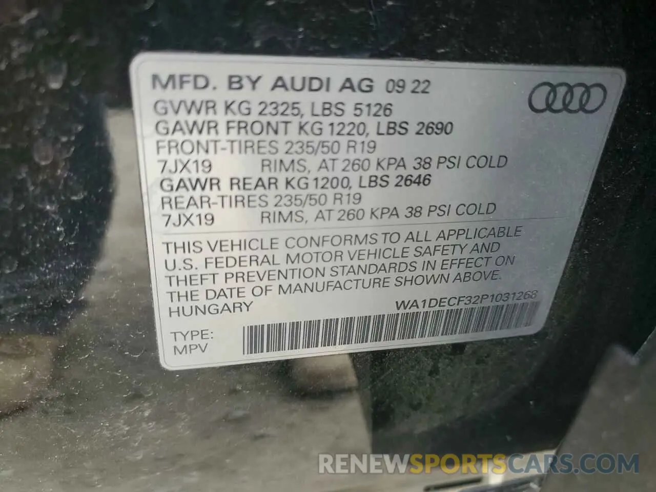 13 Photograph of a damaged car WA1DECF32P1031268 AUDI Q3 2023