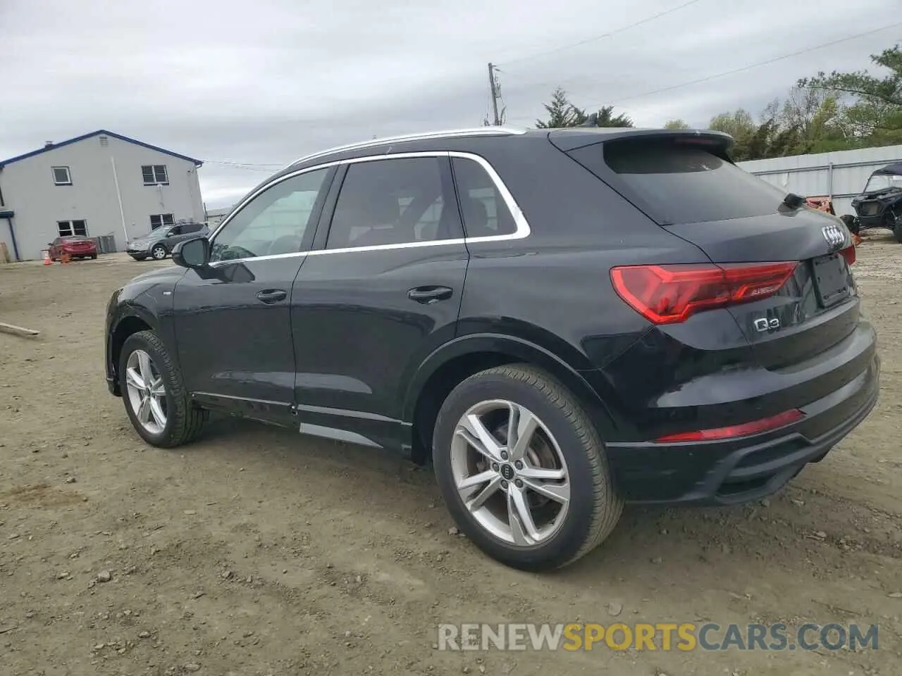 2 Photograph of a damaged car WA1DECF32P1031268 AUDI Q3 2023