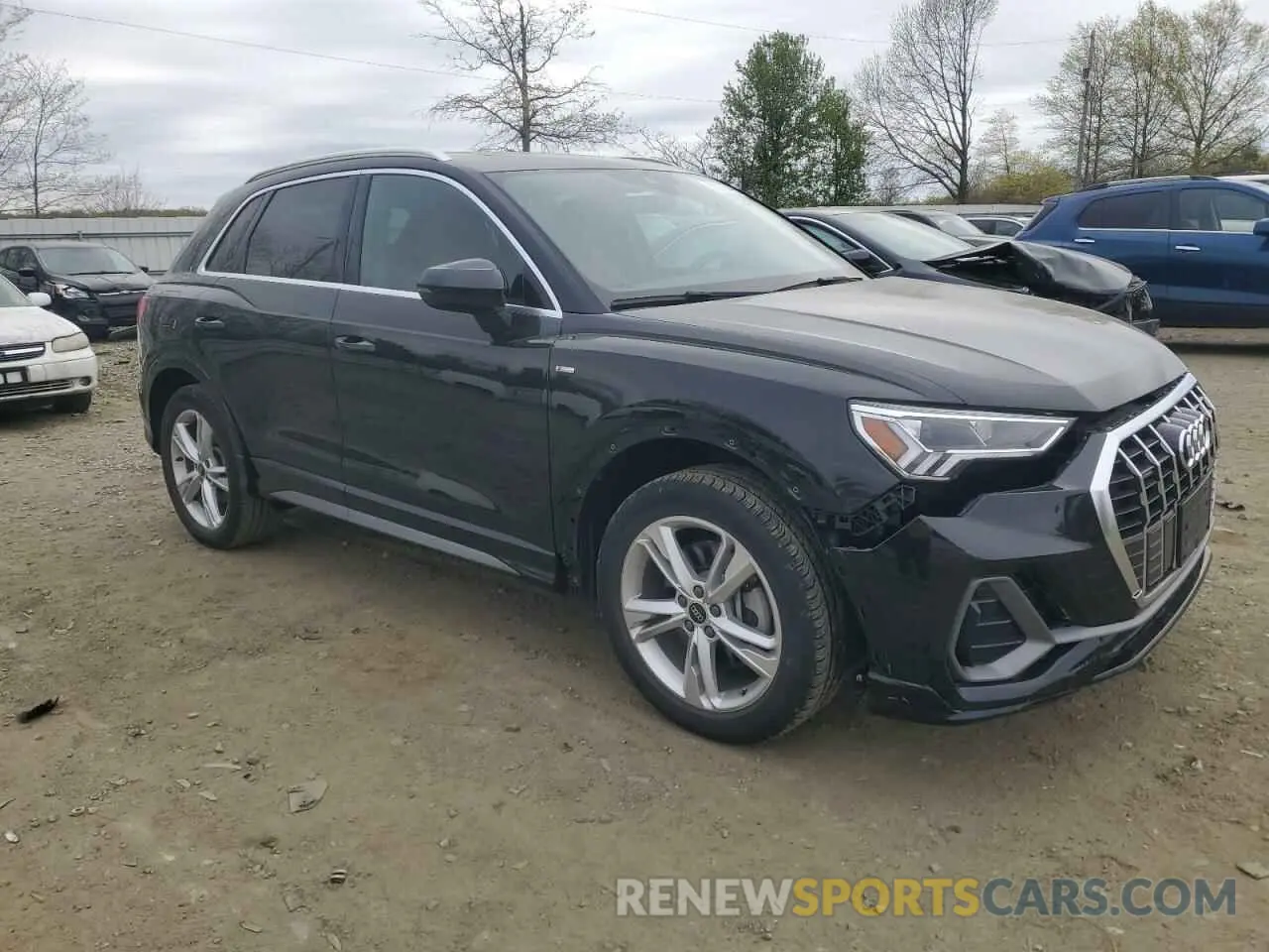 4 Photograph of a damaged car WA1DECF32P1031268 AUDI Q3 2023