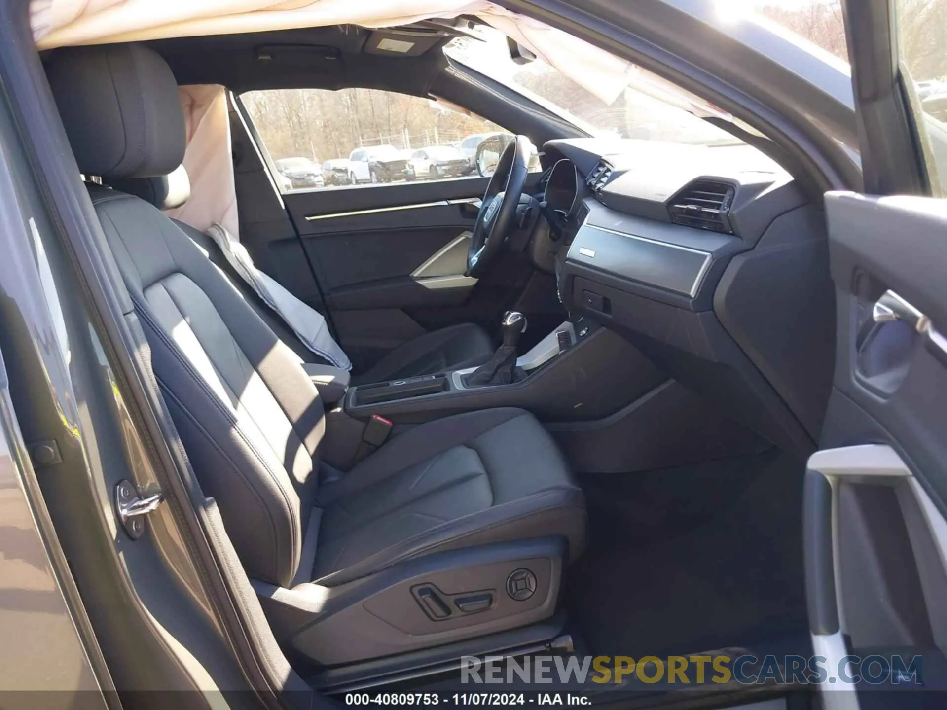 5 Photograph of a damaged car WA1DECF32P1114487 AUDI Q3 2023