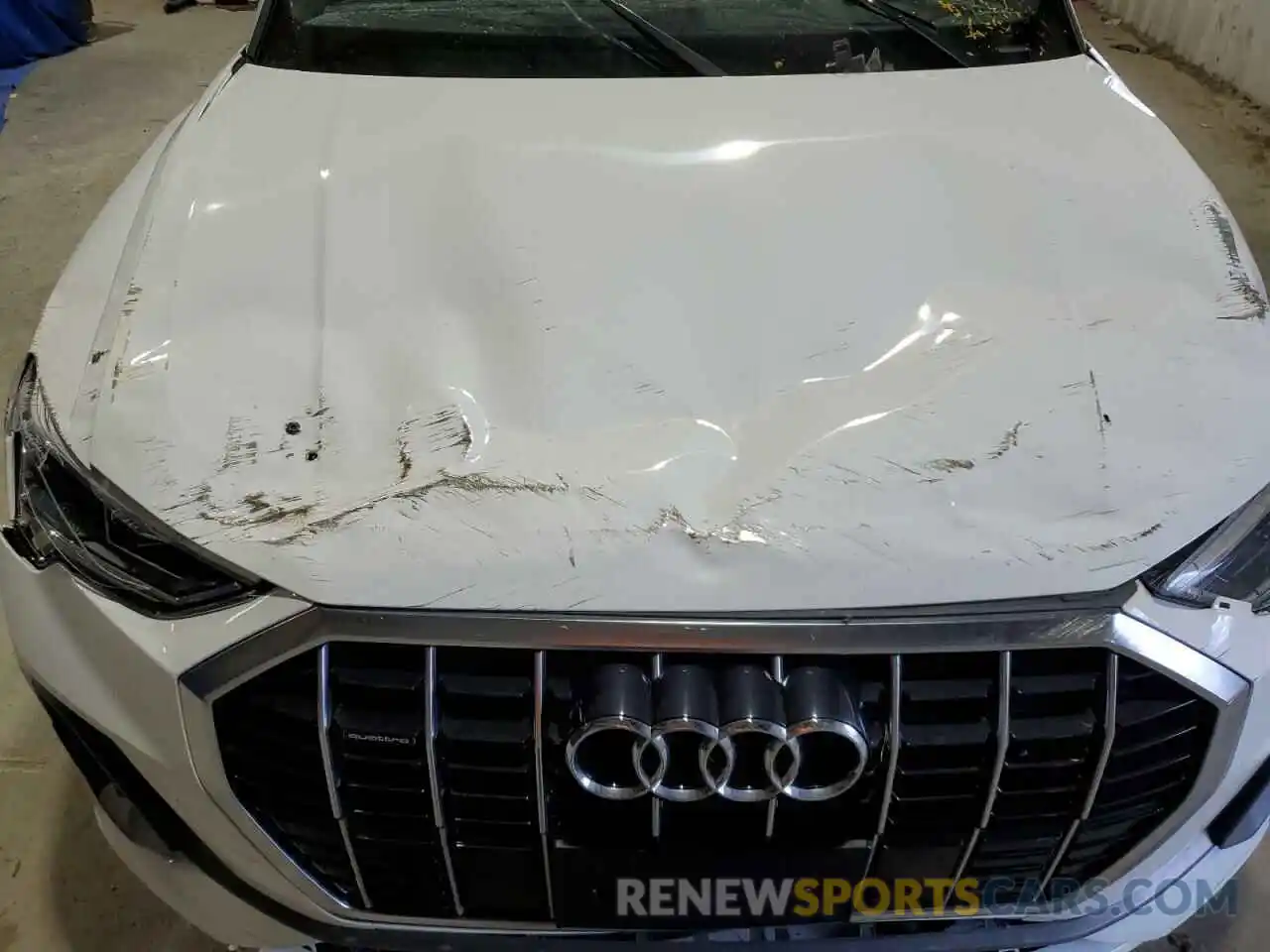 12 Photograph of a damaged car WA1DECF33P1081533 AUDI Q3 2023