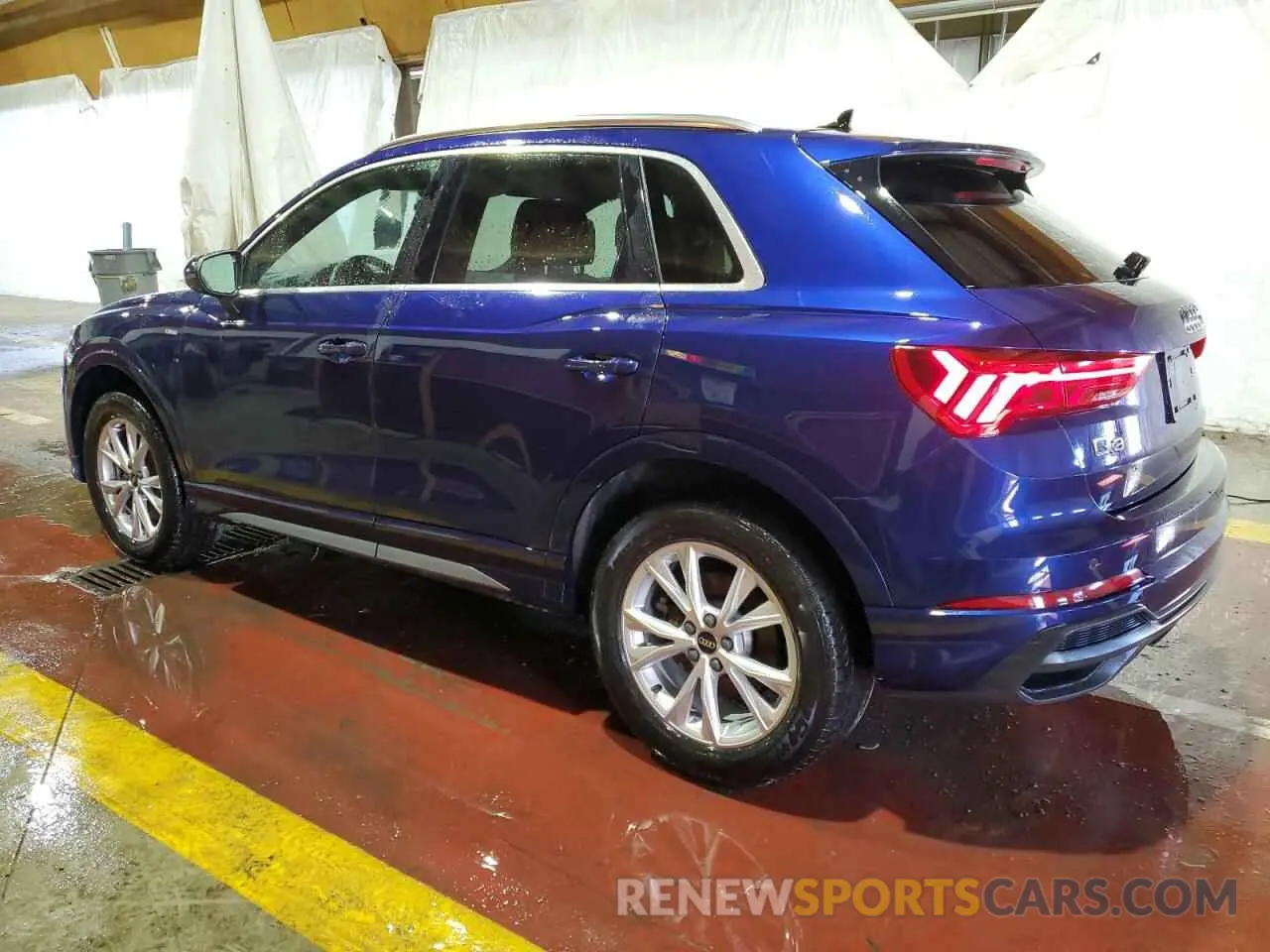 2 Photograph of a damaged car WA1DECF33P1129046 AUDI Q3 2023