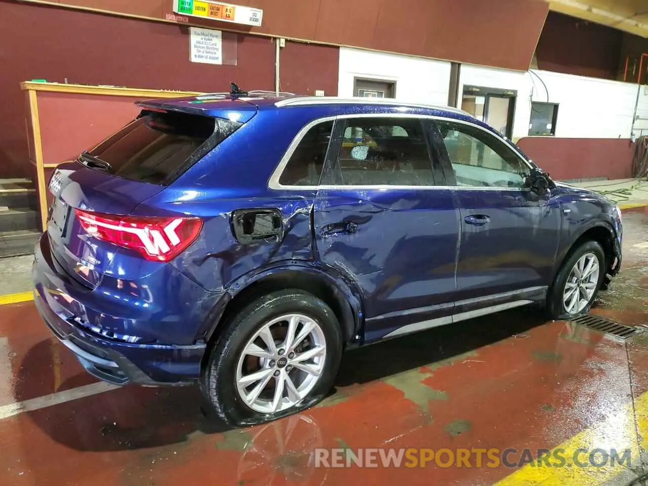 3 Photograph of a damaged car WA1DECF33P1129046 AUDI Q3 2023