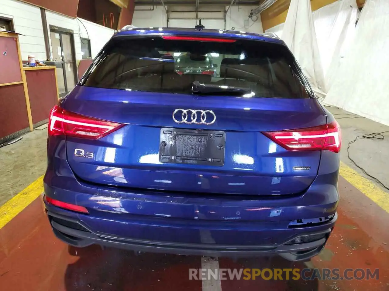 6 Photograph of a damaged car WA1DECF33P1129046 AUDI Q3 2023