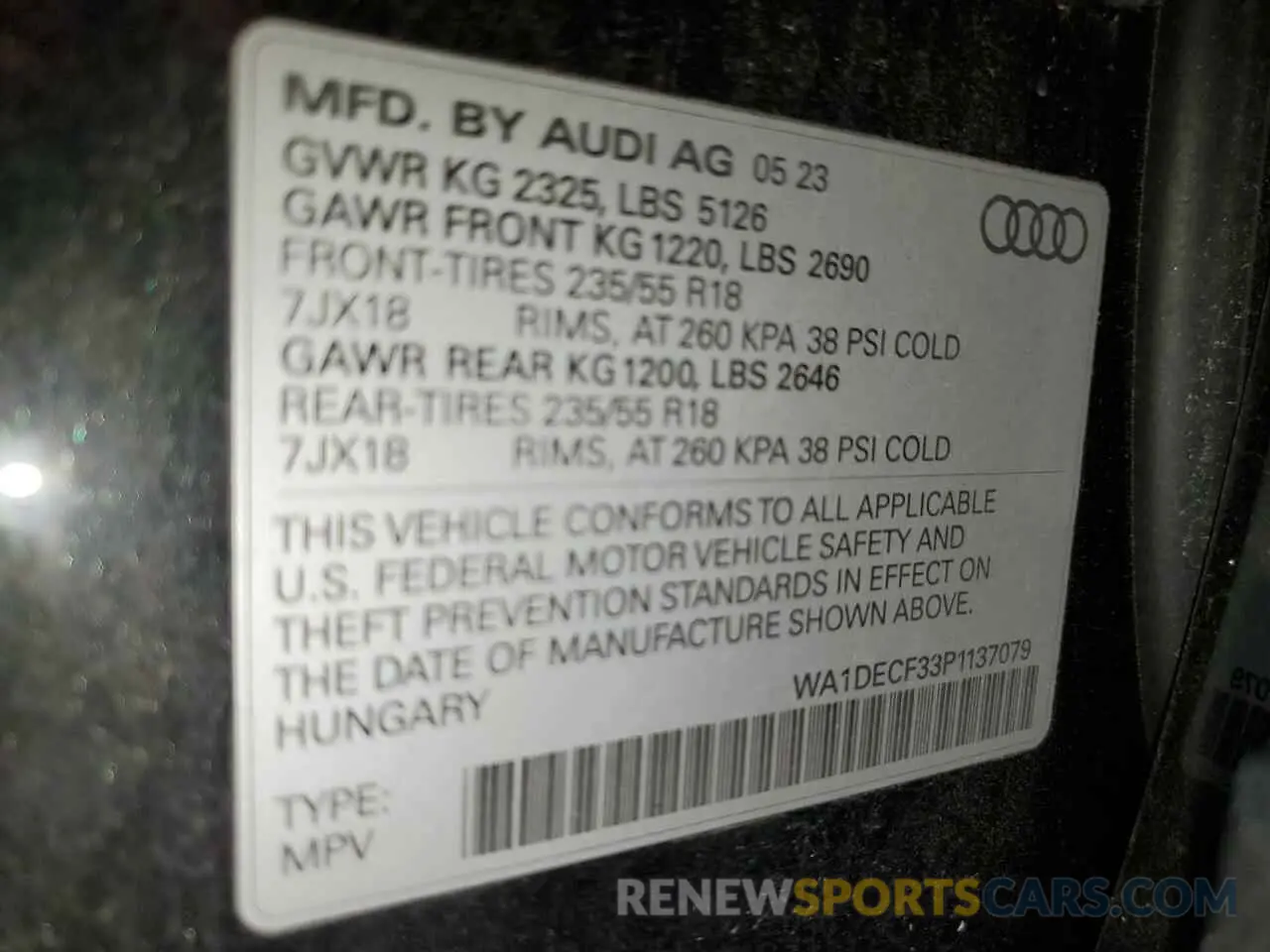 13 Photograph of a damaged car WA1DECF33P1137079 AUDI Q3 2023