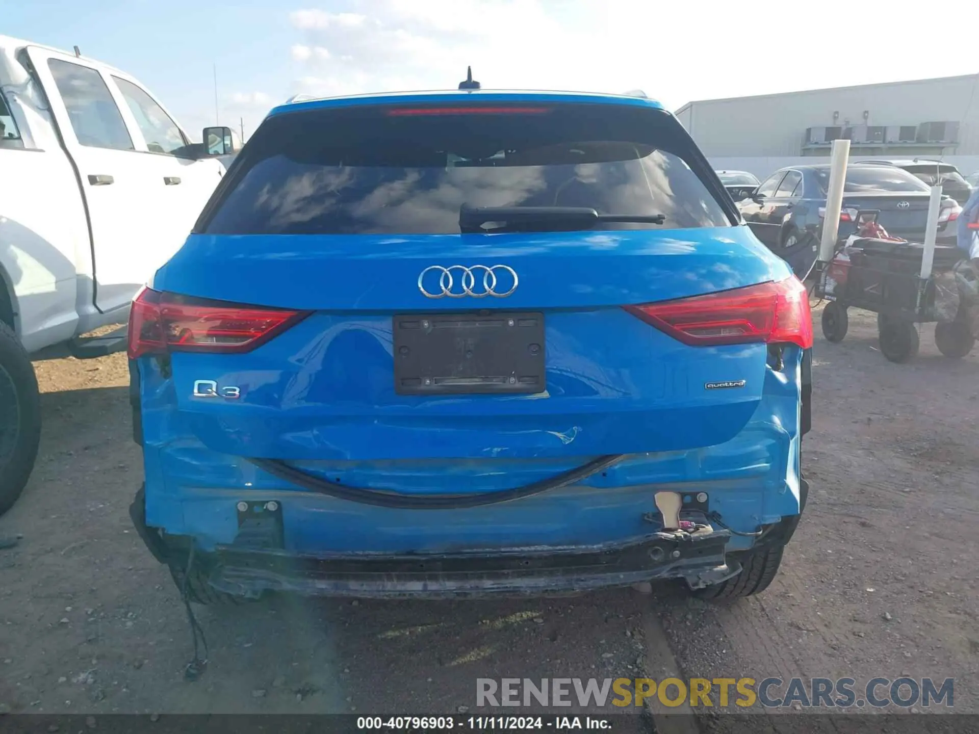 17 Photograph of a damaged car WA1DECF34P1049142 AUDI Q3 2023