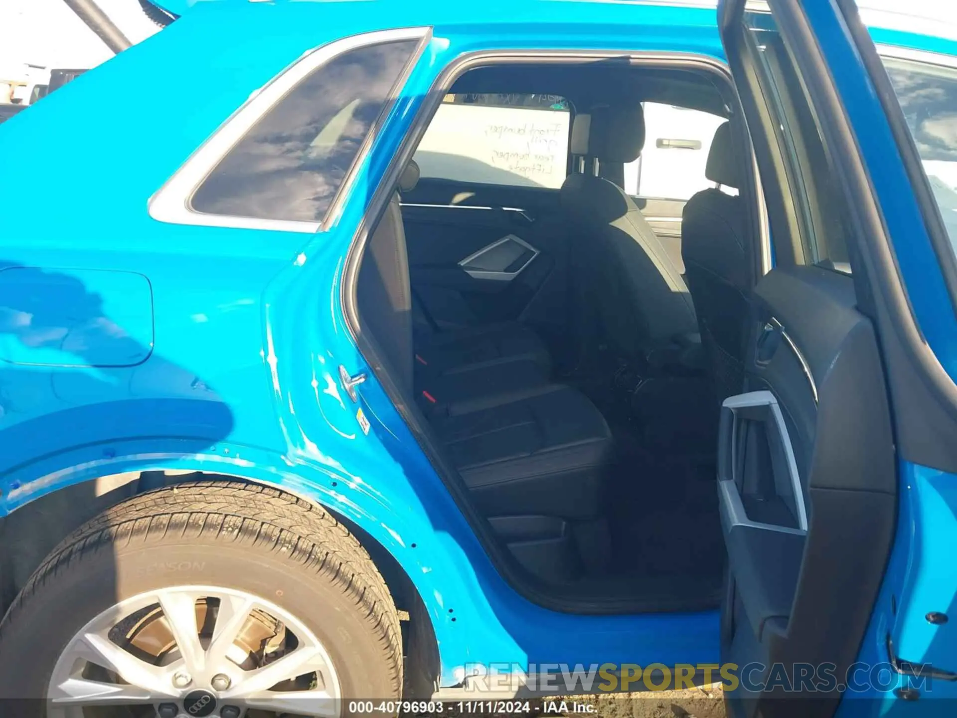 8 Photograph of a damaged car WA1DECF34P1049142 AUDI Q3 2023