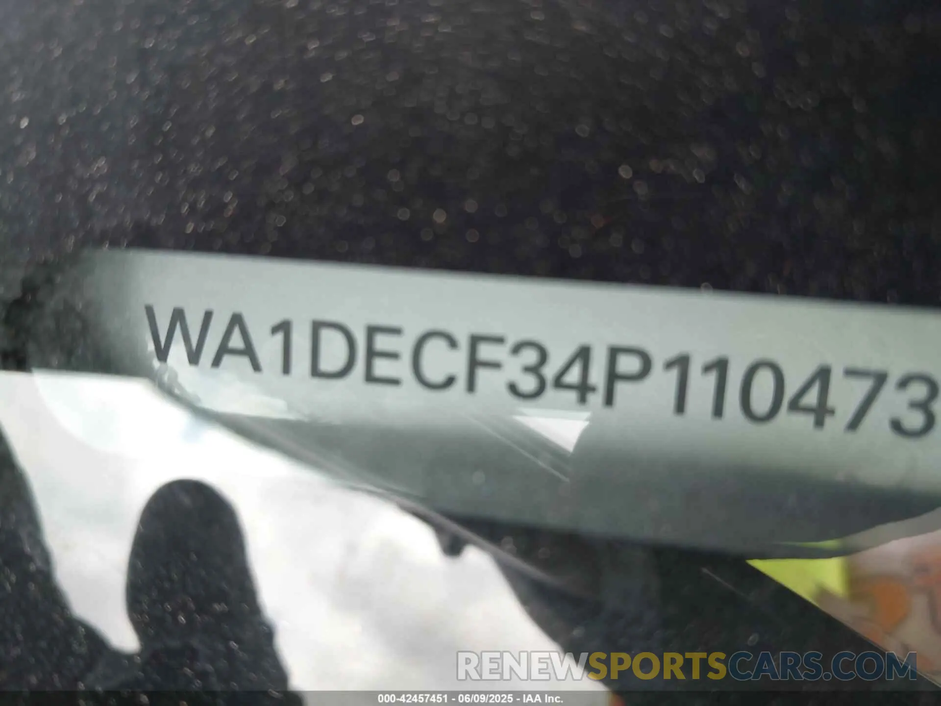 9 Photograph of a damaged car WA1DECF34P1104737 AUDI Q3 2023