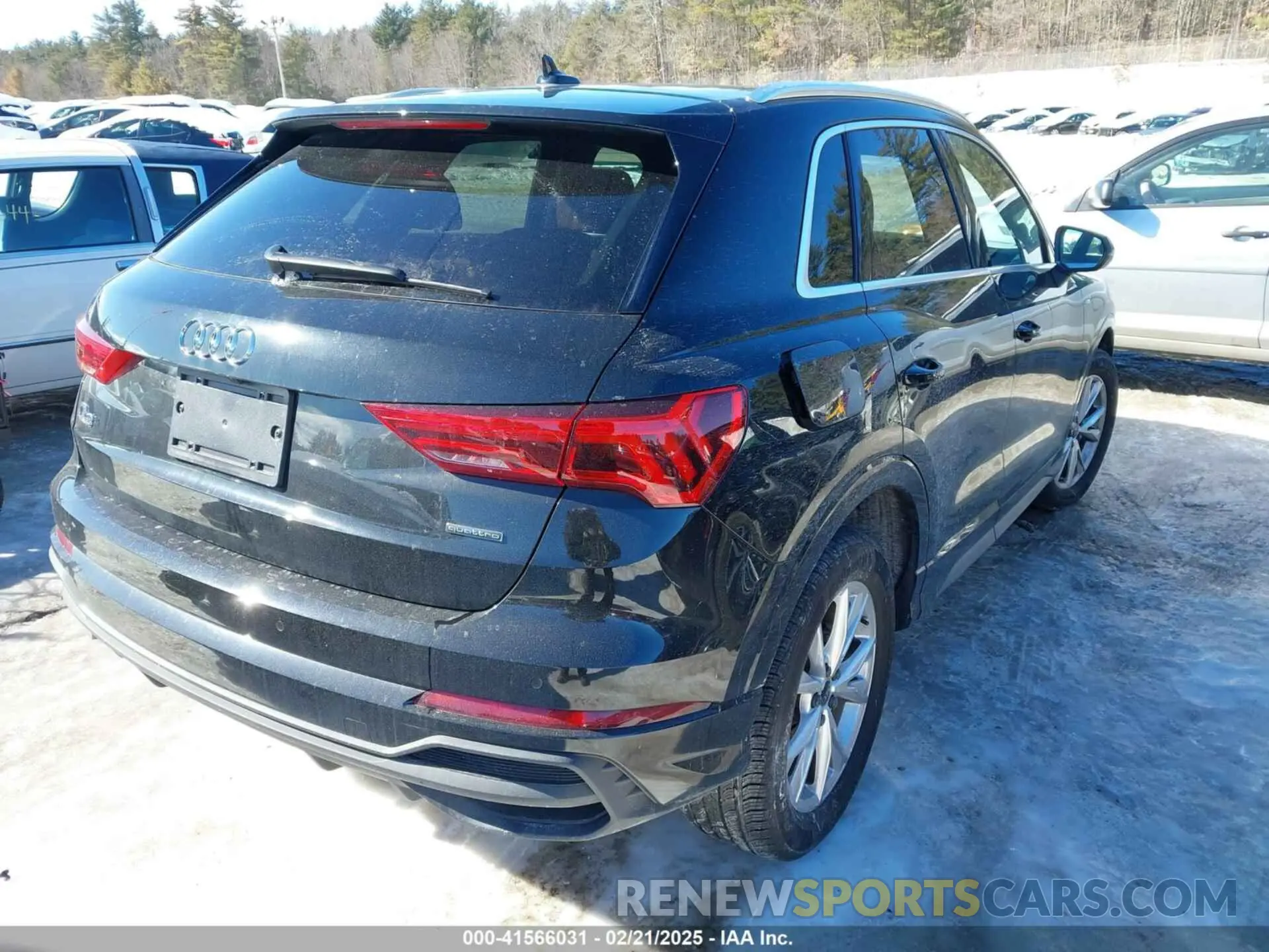 4 Photograph of a damaged car WA1DECF34P1143148 AUDI Q3 2023