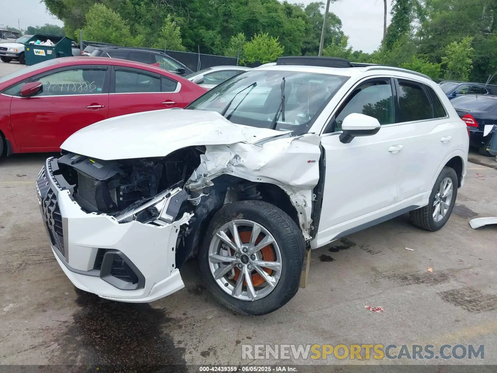 2 Photograph of a damaged car WA1DECF35P1093442 AUDI Q3 2023
