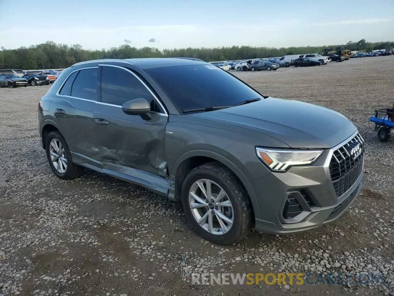 4 Photograph of a damaged car WA1DECF35P1094199 AUDI Q3 2023