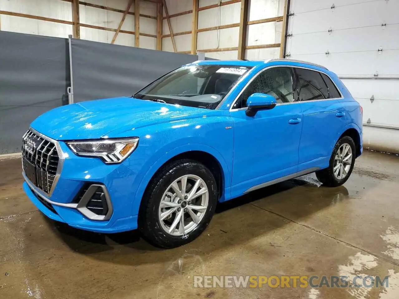 1 Photograph of a damaged car WA1DECF35P1120462 AUDI Q3 2023