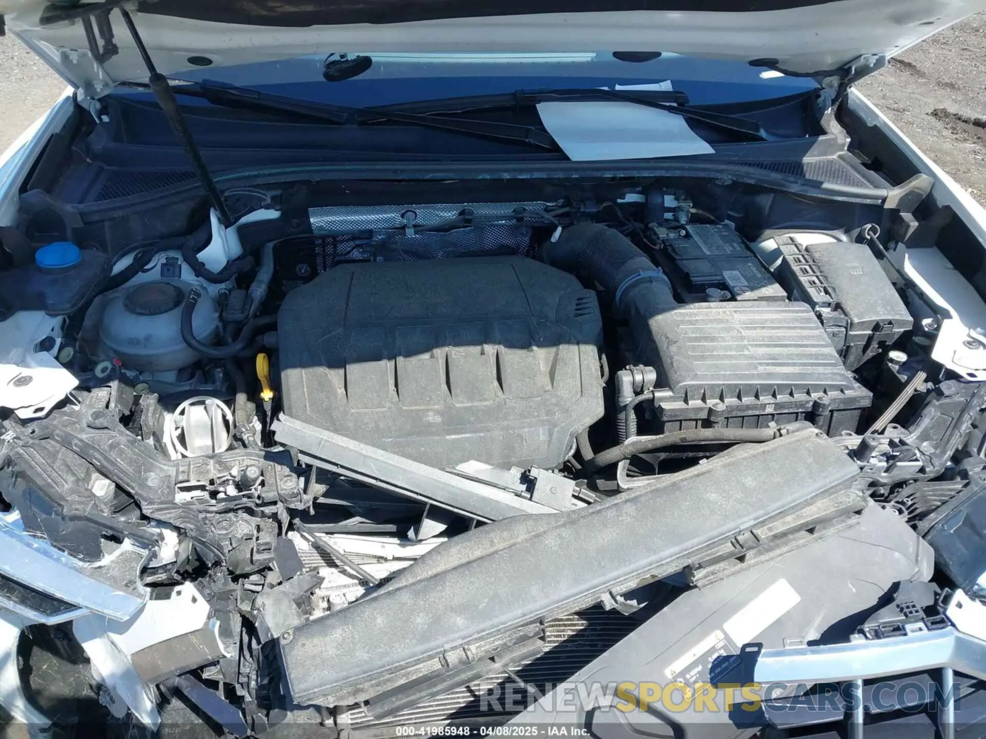 10 Photograph of a damaged car WA1DECF35P1132966 AUDI Q3 2023