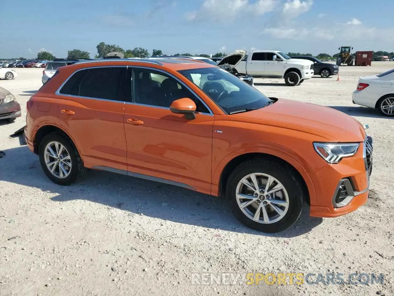 4 Photograph of a damaged car WA1DECF36P1106165 AUDI Q3 2023