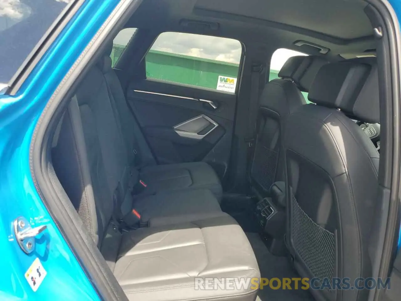 11 Photograph of a damaged car WA1DECF37P1038071 AUDI Q3 2023