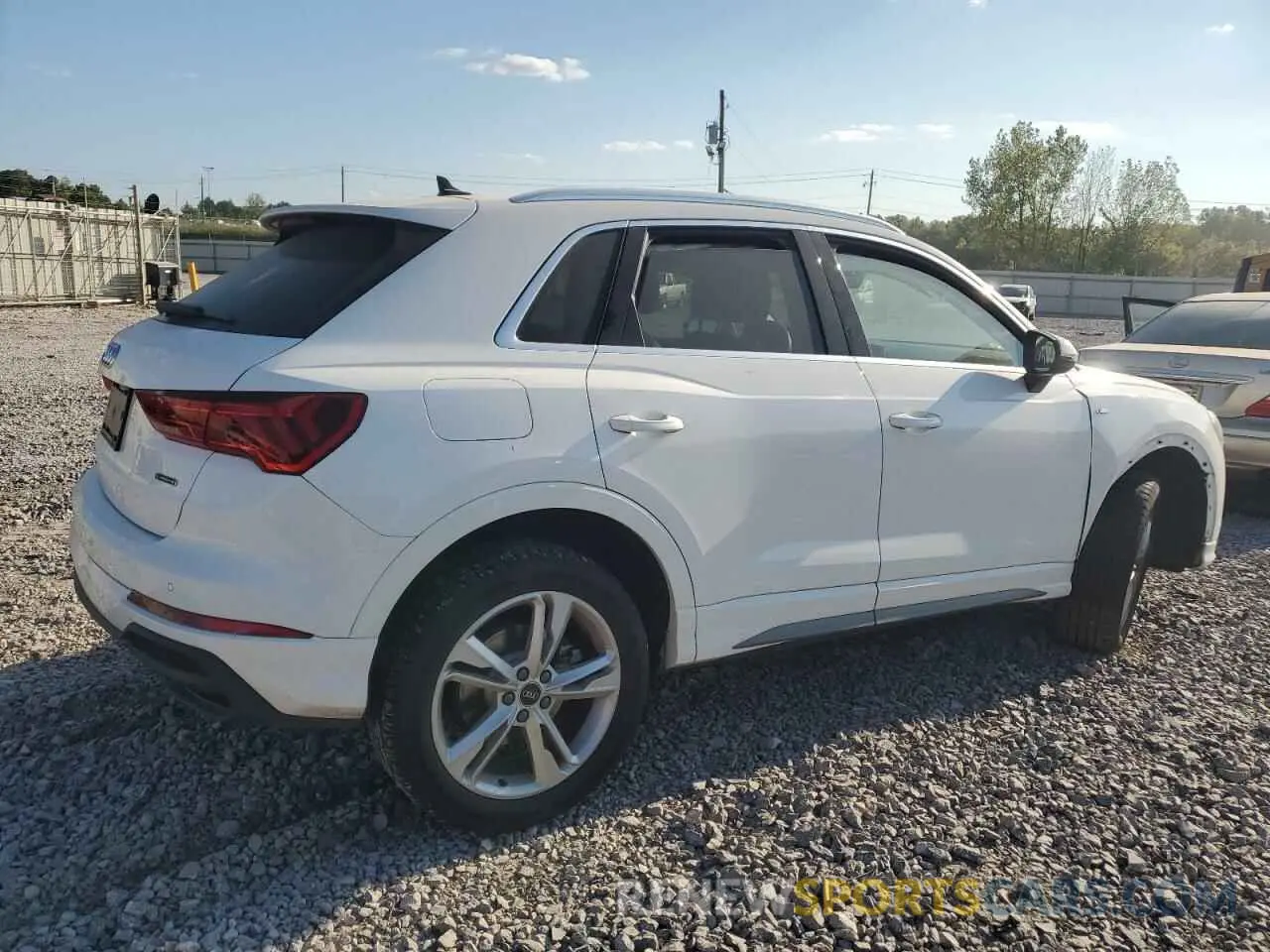 3 Photograph of a damaged car WA1DECF37P1143659 AUDI Q3 2023