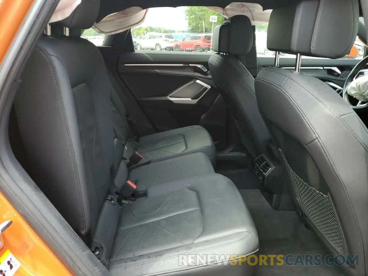 11 Photograph of a damaged car WA1DECF37P1148165 AUDI Q3 2023