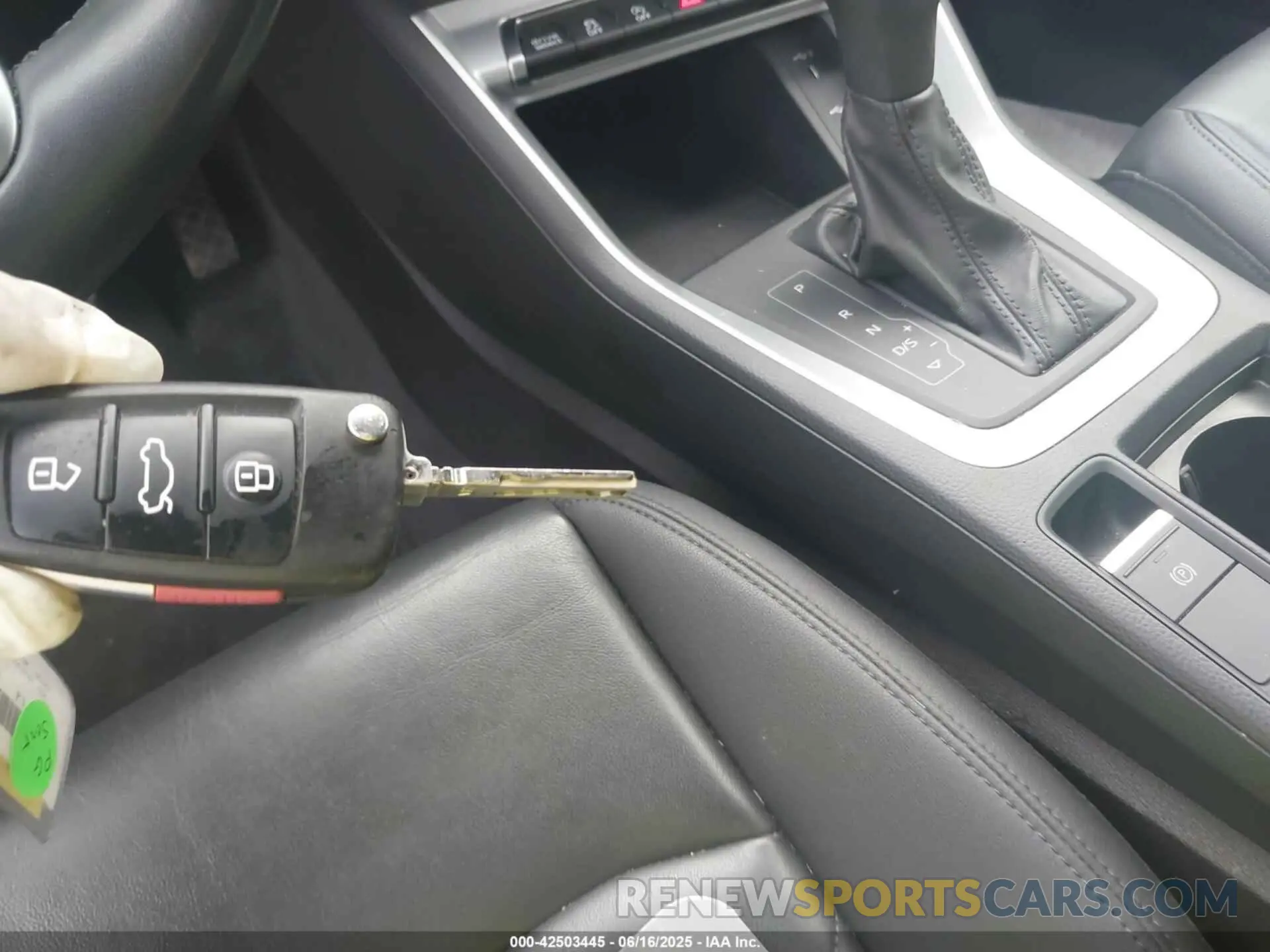 11 Photograph of a damaged car WA1DECF38P1129821 AUDI Q3 2023