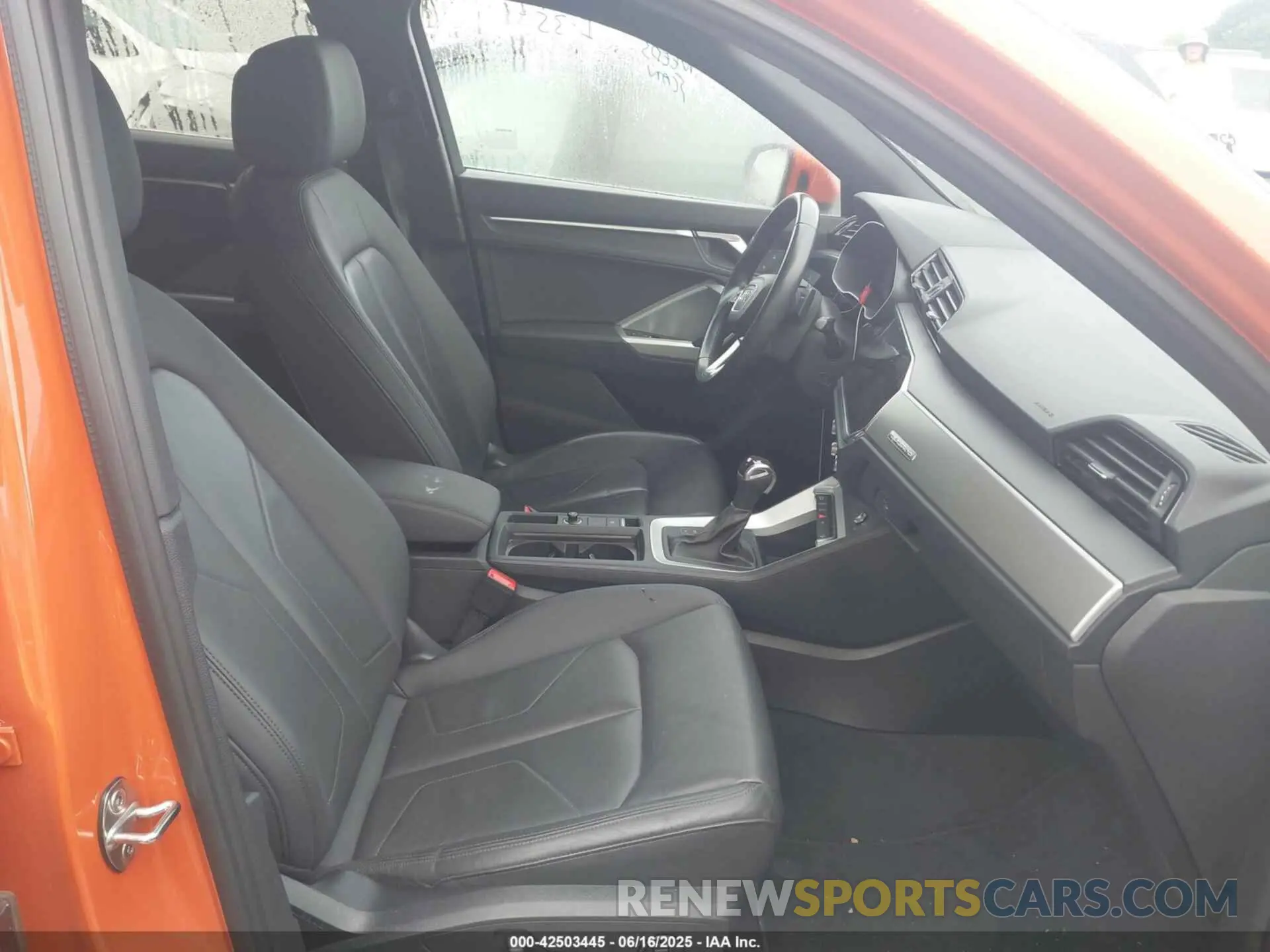 5 Photograph of a damaged car WA1DECF38P1129821 AUDI Q3 2023