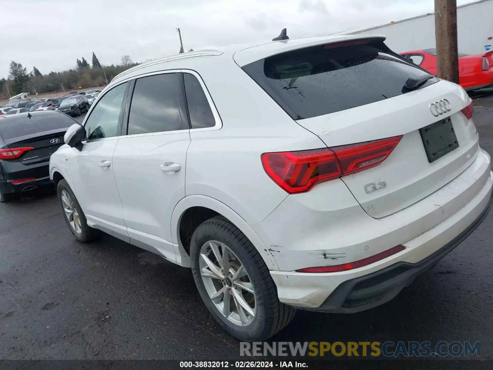 3 Photograph of a damaged car WA1DECF39P1050108 AUDI Q3 2023